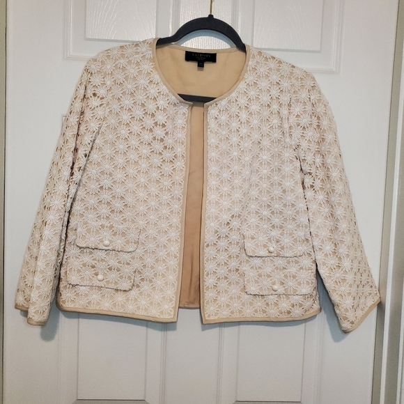 Talbots Womens Open Front Jacket Beige/White Lace Overlay 3/4 Sleeve Size 12P - Picture 1 of 14
